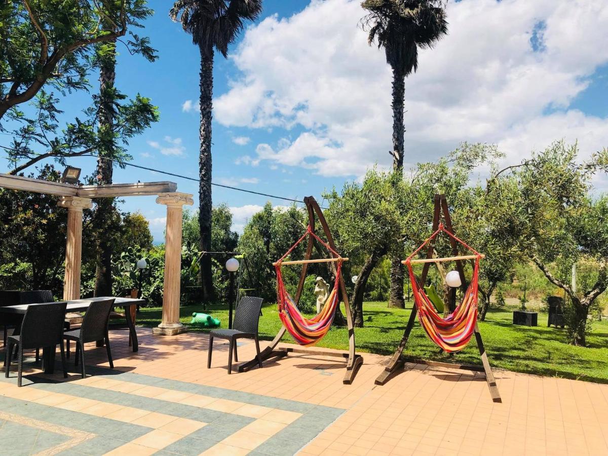 Hotel Ristorante L'Orizzonte Le Castella  Esterno foto