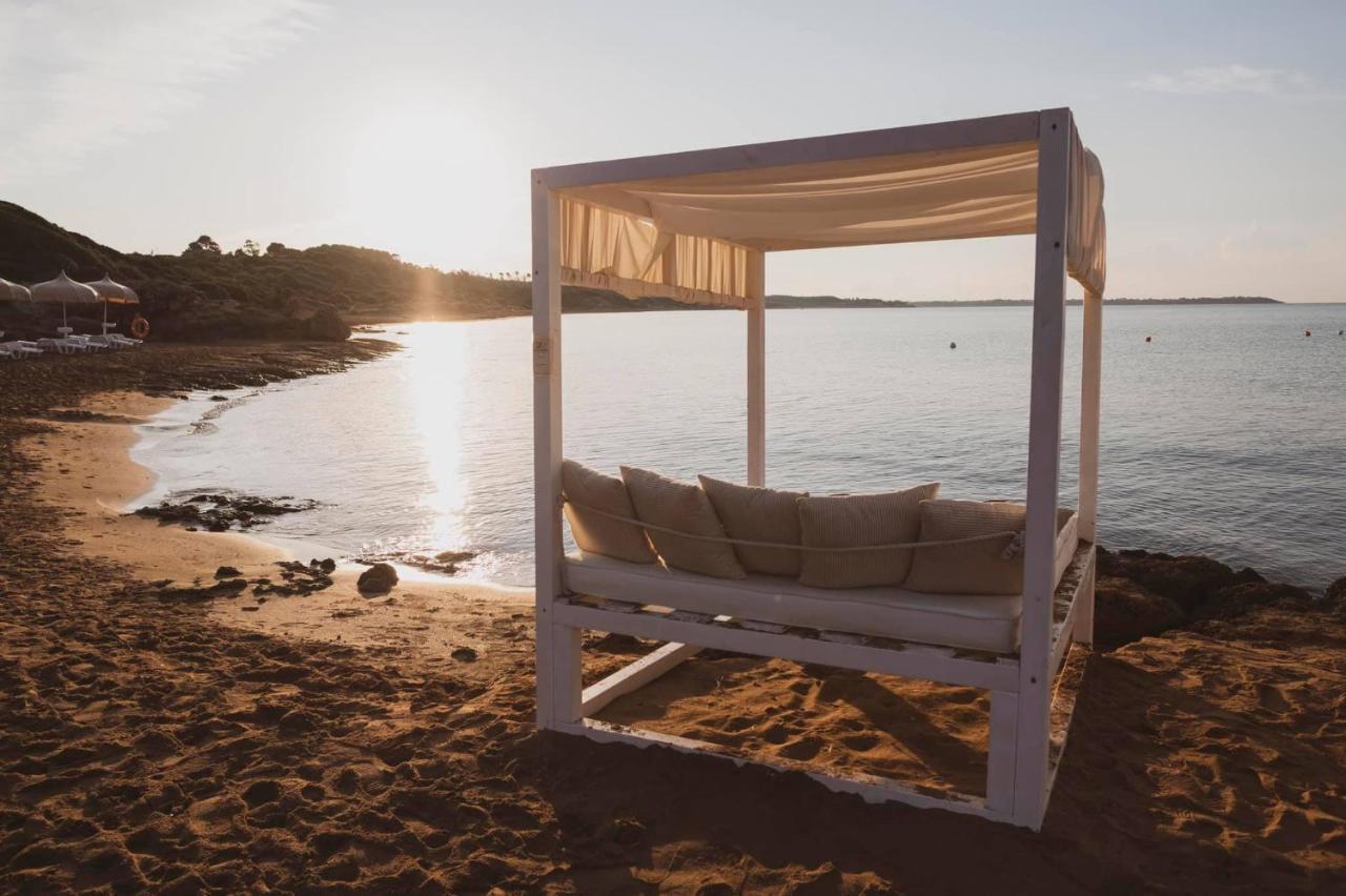 Hotel Ristorante L'Orizzonte Le Castella  Esterno foto