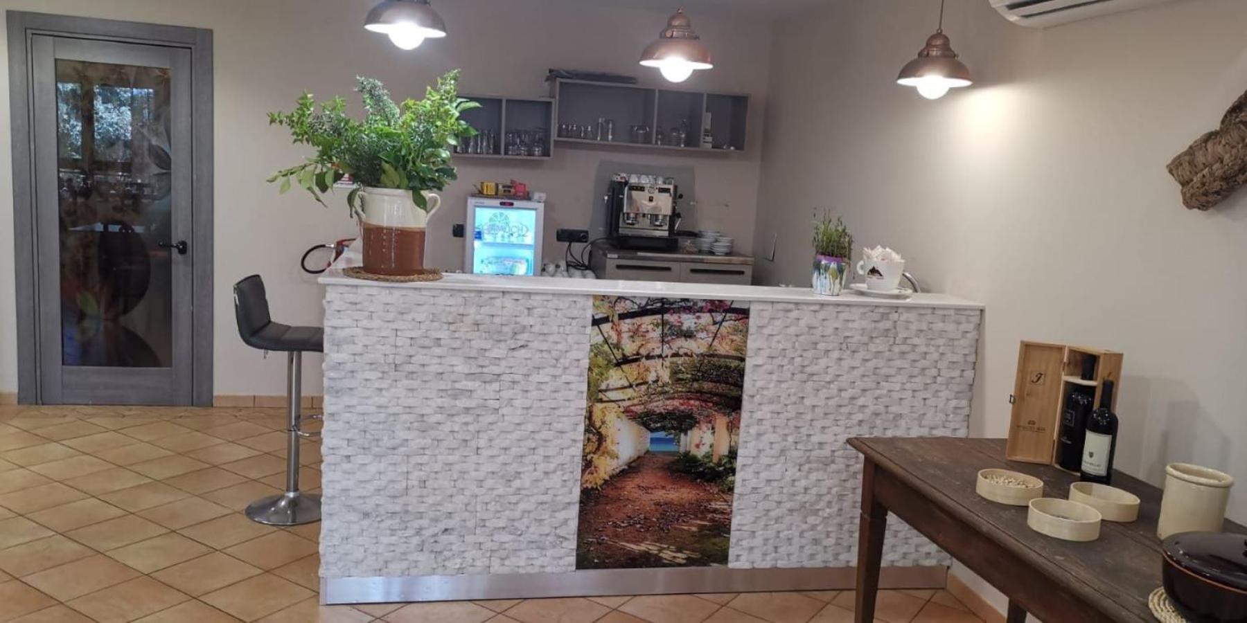 Hotel Ristorante L'Orizzonte Le Castella  Esterno foto
