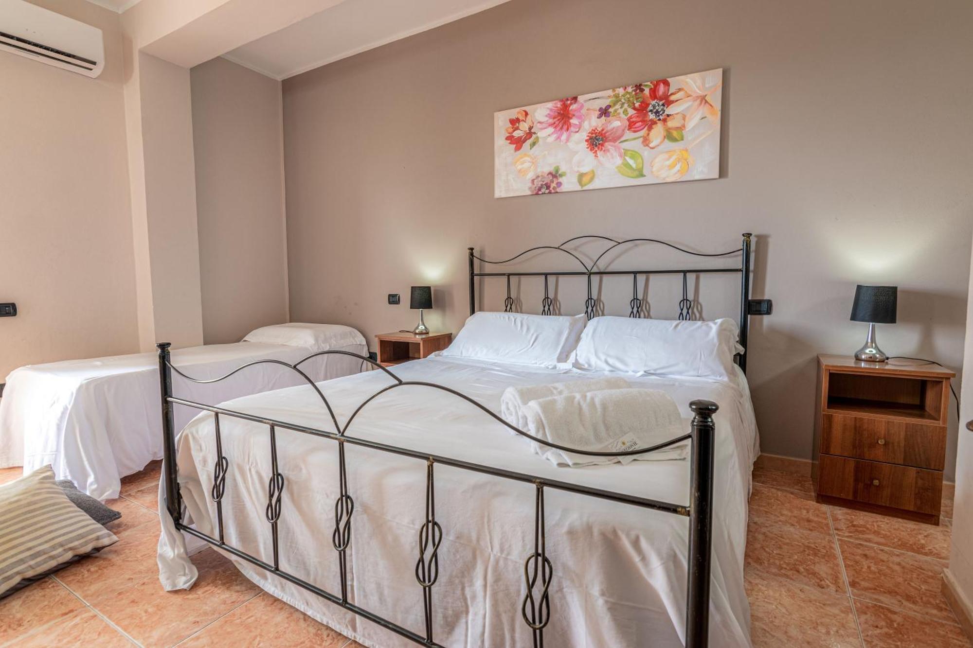 Hotel Ristorante L'Orizzonte Le Castella  Esterno foto